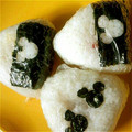 のりあきくんの妻's cooksnap of when they made 唐揚げ一つで美味しすぎる簡単おにぎり！.