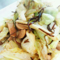つなこママ's cooksnap of when they made ☆キャベツと魚肉ソーセージの塩昆布炒め☆.