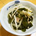 yumiちゃんぐ's cooksnap of when they made もやしとわかめ、シーチキンで簡単和え物.