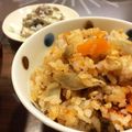 さっちゆっち's cooksnap of when they made 「鍋キューブ」で鶏きのこご飯.