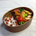 かっちゃん杉's cooksnap of when they made 懐かしいお弁当♡ご飯に梅干しを散りばめて.