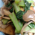 yue-xiaojie's cooksnap of when they made 母直伝!簡単小松菜とさつま揚げの炒めもの.