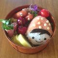 さんさい's cooksnap of when they made いちごちゃん姉妹のおにぎり*キャラ弁**.