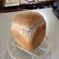 ブラック＊スワン's cooksnap of when they made HB 全粒粉クルミ食パン（早焼き）.
