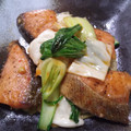 tonys's cooksnap of when they made 鮭と青梗菜のピリ辛炒め.