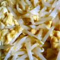 crystaI's cooksnap of when they made もやしの卵炒め.