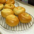 ***ぬぅ***'s cooksnap of when they made バジルチーズのむっちりベーグル♪.