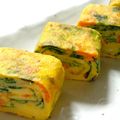jenis's cooksnap of when they made 鮭フレーク＆三つ葉＆ごまの卵焼き.