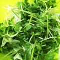 まつき907's cooksnap of when they made 新玉ねぎと豆苗のさっぱり生姜サラダ.