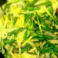 sara99's cooksnap of when they made ニラとジャガイモの激うま炒め.