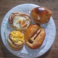 アメリカ人の日本人's cooksnap of when they made HB★惣菜パン♥ウィンナー&ハムパン.