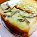yukitarooo's cooksnap of when they made 煮干しとチーズのトースト.