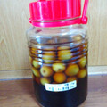 チュラ６６'s cooksnap of when they made 氷砂糖の代わりに黒砂糖で作る黒糖梅酒.