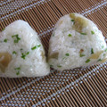 あっこりんママ's cooksnap of when they made ザーサイとねぎのおにぎり✿.