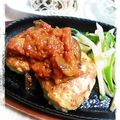 ＴＯＭＯＷＡＴ's cooksnap of when they made 鶏ひき肉と豆腐のハンバーグ.