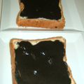 monemaruku's cooksnap of when they made 簡単☆黒ごまトースト.
