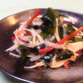 みそじーさん's cooksnap of when they made 簡単ﾄﾘﾊﾑ&わかめと新玉葱の洋風和え物.