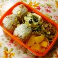 えれぼん's cooksnap of when they made ウインナーとタマゴのコンソメおにぎり.
