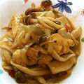 chesurin's cooksnap of when they made ■鶏ささみときのこのピリ辛バター炒め煮■.