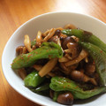 nao・・・'s cooksnap of when they made エリンギとししとうのピリ辛炒め.