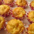 しろかほ's cooksnap of when they made XmasホットケーキMIXで林檎マフィン.