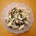 UMAe's cooksnap of when they made ぶなピーと塩昆布のごま和え.