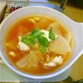 新米主婦Kちゃん's cooksnap of when they made 手羽元と根菜のボーンブロススープ.