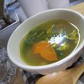 梅ミッキー's cooksnap of when they made セロリとレタスのカレースープ.