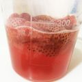 Tsuratsura's cooksnap of when they made 天然酵母☆いちご酵母の起こし方.
