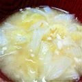 みつこ姉's cooksnap of when they made 今だけ！新玉＆春きゃべつのお味噌汁.
