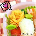 ❤Yukitty❤'s cooksnap of when they made 彩りプラス♪たまごのお花♡キャラ弁.