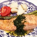 yukesi's cooksnap of when they made サーモンのソテー★パセリソース添え.