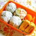 えれぼん's cooksnap of when they made 子どもが大好き!しらすと青のりのおにぎり.