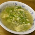 ぽりぽり拓庵's cooksnap of when they made レタスとパルメザンチーズ入り卵のスープ.