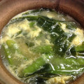 まーきー♪'s cooksnap of when they made 絹さやと卵とワカメの味噌汁.