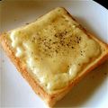 たんたん　's cooksnap of when they made チーズマヨトースト.