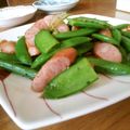 ぴかぴぴぴ's cooksnap of when they made スナップえんどうとウインナー炒め.