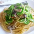 ショートブレッド☆★'s cooksnap of when they made キャベツとしめじの和風パスタ.