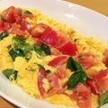 あおころん's cooksnap of when they made フレッシュバジルで♪　トマトオムレツ.