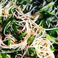 suiseikun's cooksnap of when they made もやしとニラの炒め物.