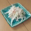 きらり流れ星's cooksnap of when they made 大根、ハム、チーズ、チリマヨサラダ.