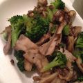 あーたん1024's cooksnap of when they made 簡単＠ブロッコリーと舞茸のアンチョビ炒め.