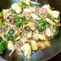 かおりんごぬ's cooksnap of when they made 牛肉とジャガイモと舞茸のピリ辛味噌炒め.