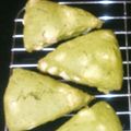 わさわさわさこ♪'s cooksnap of when they made 簡単ホワイトチョコと抹茶のスコーン.