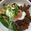 クックP3MKZ8☆'s cooksnap of when they made ☆肉みそと夏野菜のアイデア丼.