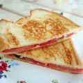 ジョリポン's cooksnap of when they made ★ぼくのホットチーズサンド★.
