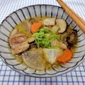 在宅勤務のおじさん's cooksnap of when they made 豚汁（炒めゴボウ・里芋・舞茸・豚肉）.