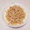 小山紫苑's cooksnap of when they made カニカマともやしのサラダ.