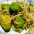 みっぱら's cooksnap of when they made アボカドもやし炒め.