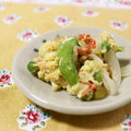 ガメコ's cooksnap of when they made 絹さやカニカマの卵とじ.